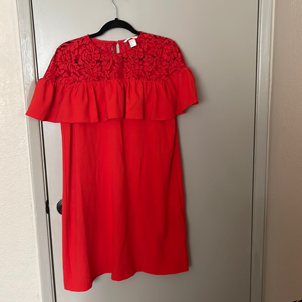 H&M red orange dress. Beautiful collar with lace like detailing.